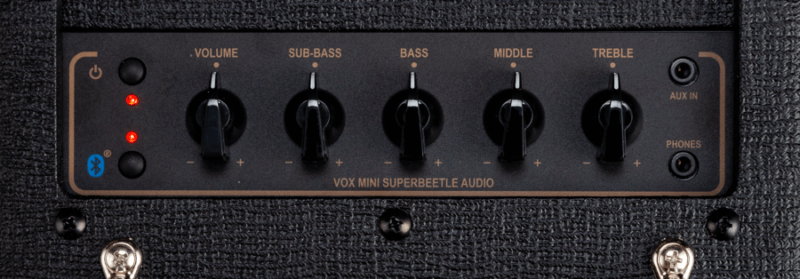 closeup of controls on black VOX MSB amp