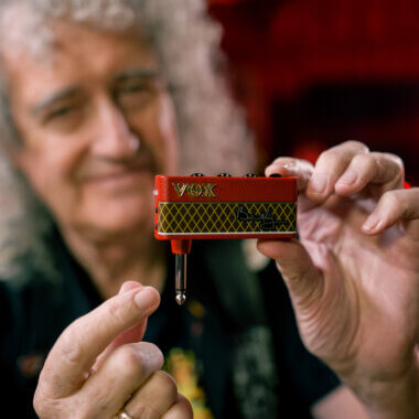 Brian May holding the new Limited Edition amPlug from VOX
