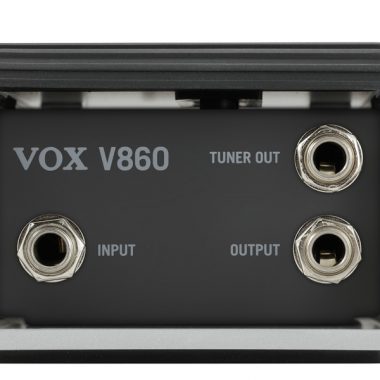 closeup of input and output on VOX volume pedal